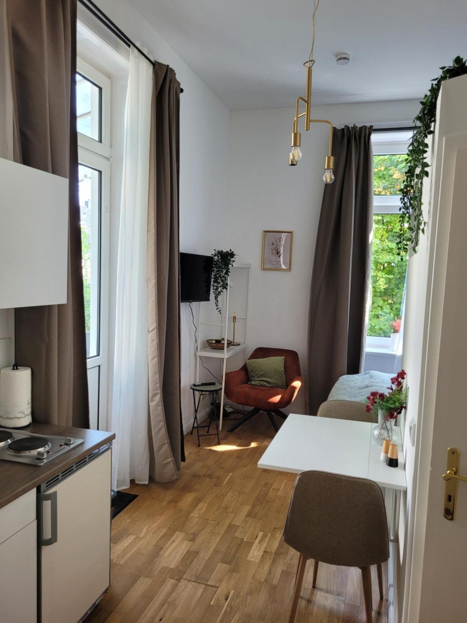 Stay Studio 1 Zentral Balkon Parkplatz Bad Pyrmont Exterior photo